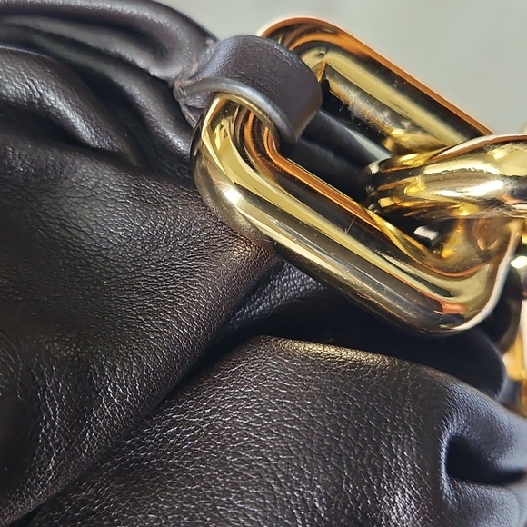 Bottega Veneta Chain Pouch - Picture 6 of 8